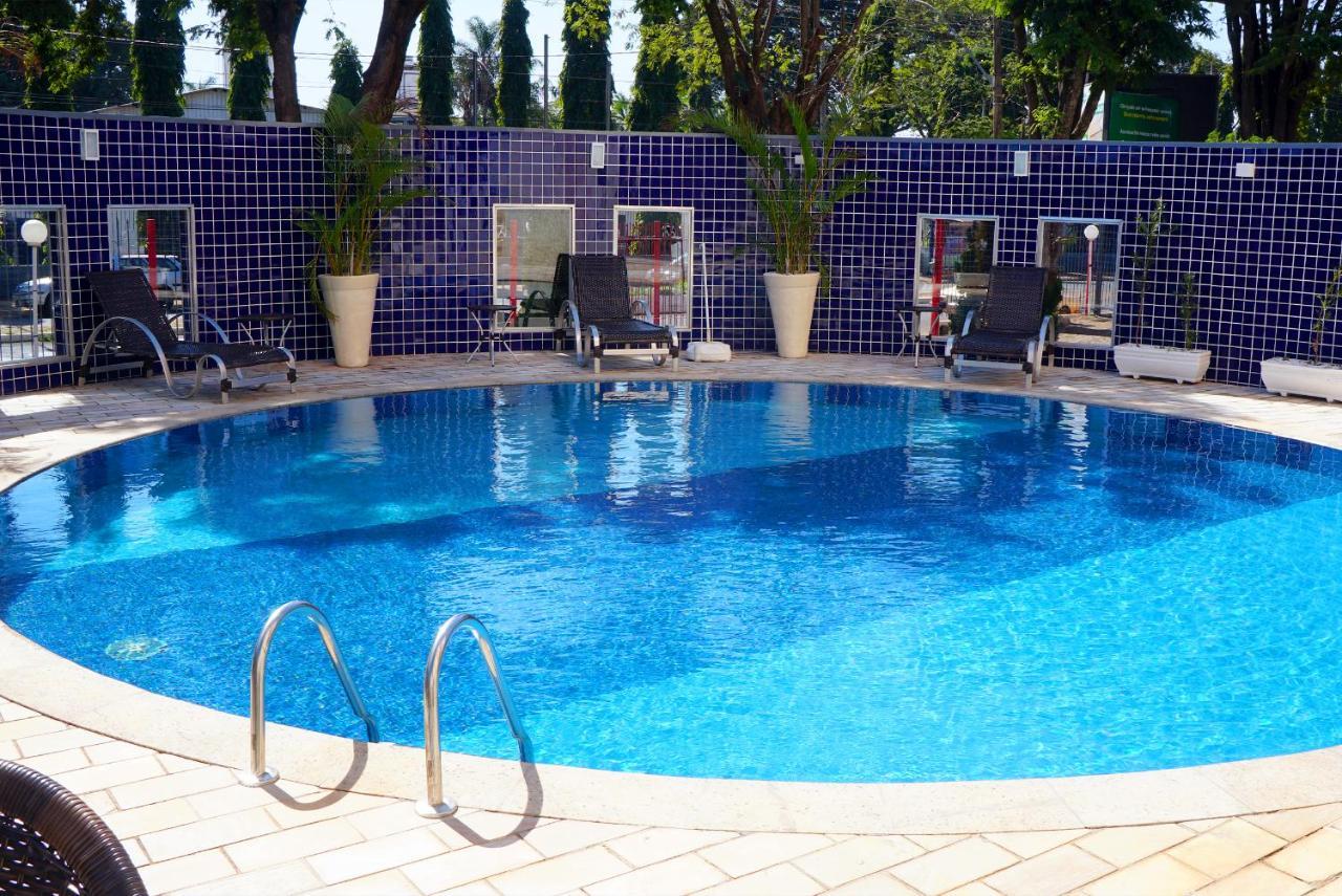 Hotel Golden Park Uberaba By Nacional Inn Extérieur photo