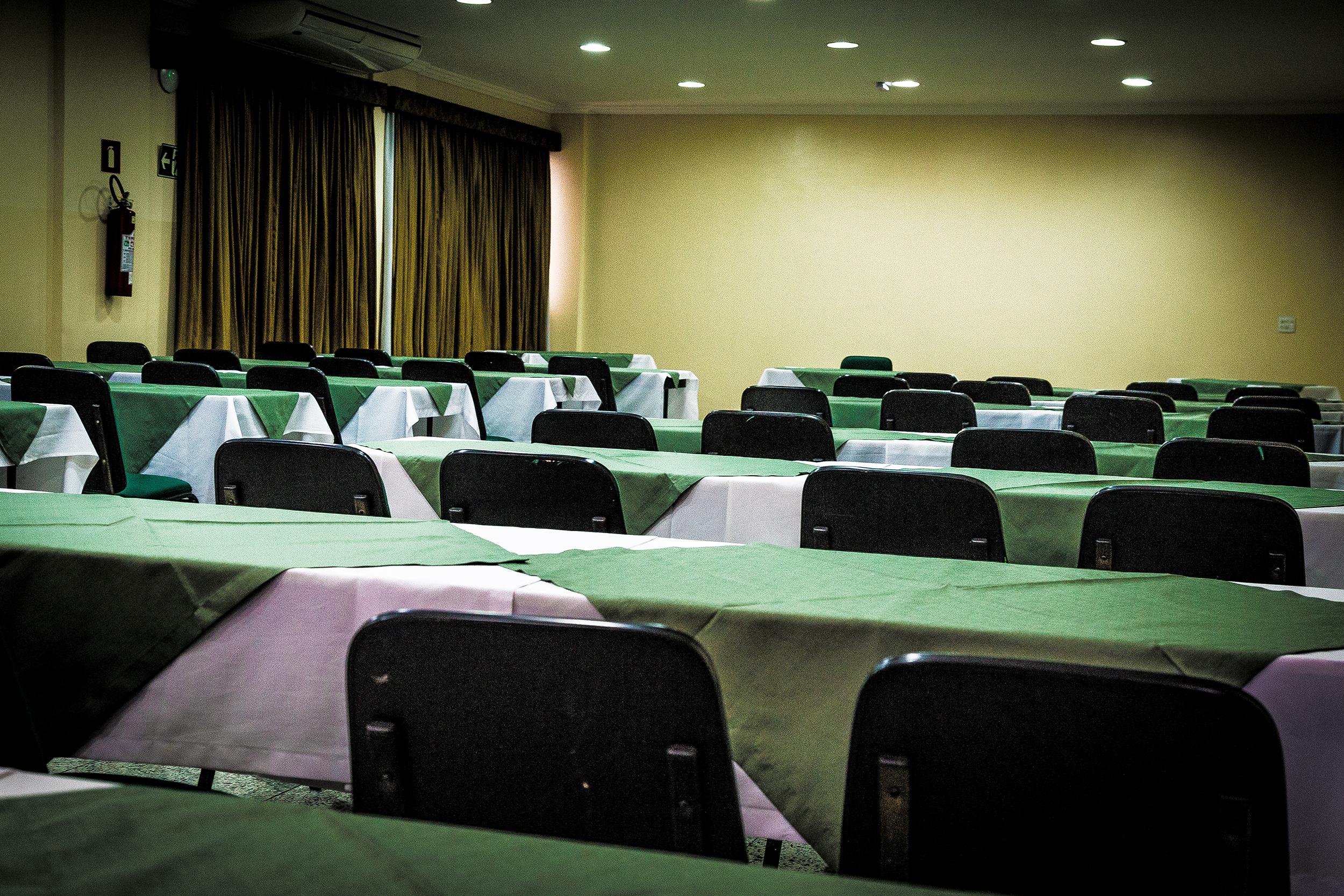 Hotel Golden Park Uberaba By Nacional Inn Extérieur photo