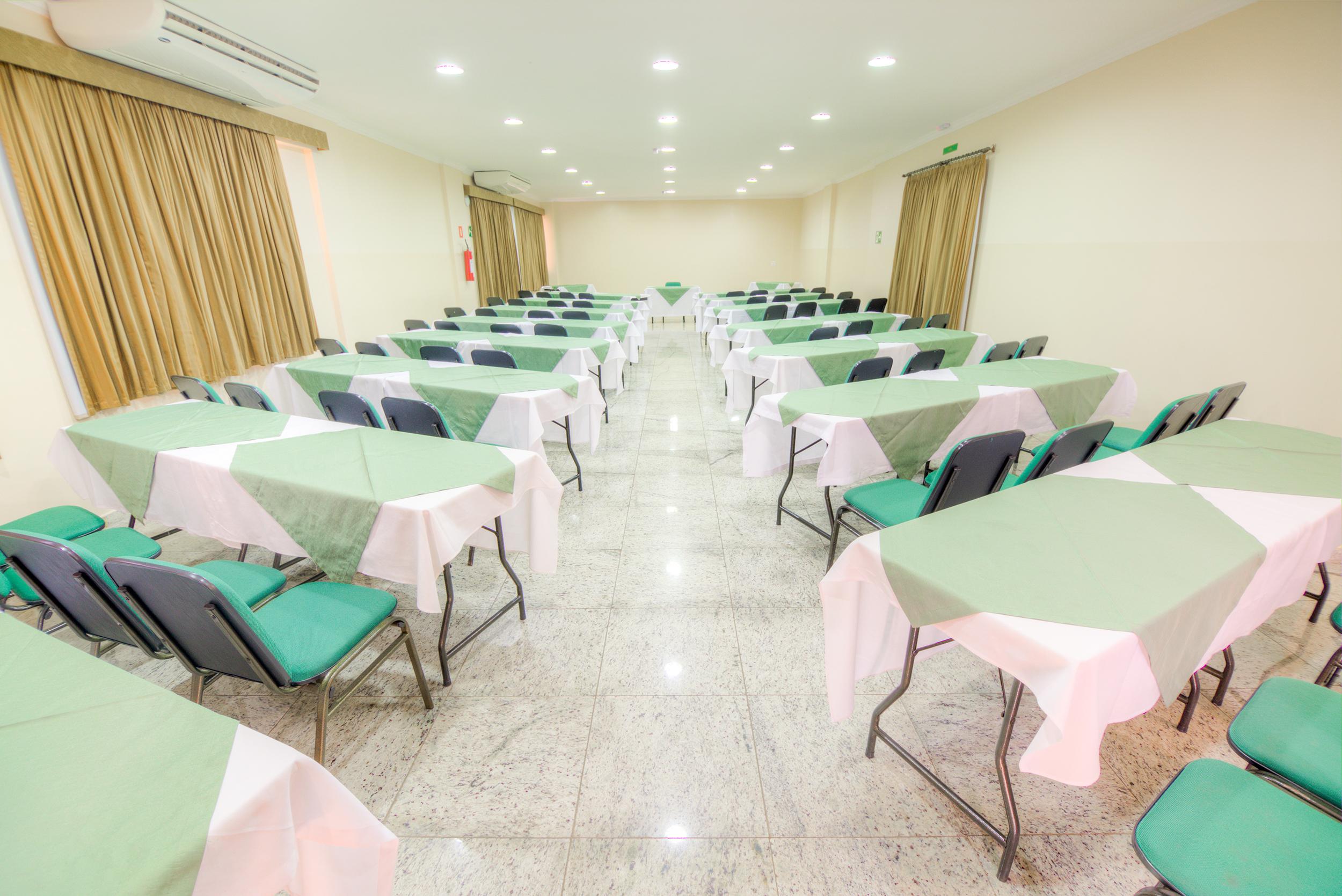 Hotel Golden Park Uberaba By Nacional Inn Extérieur photo