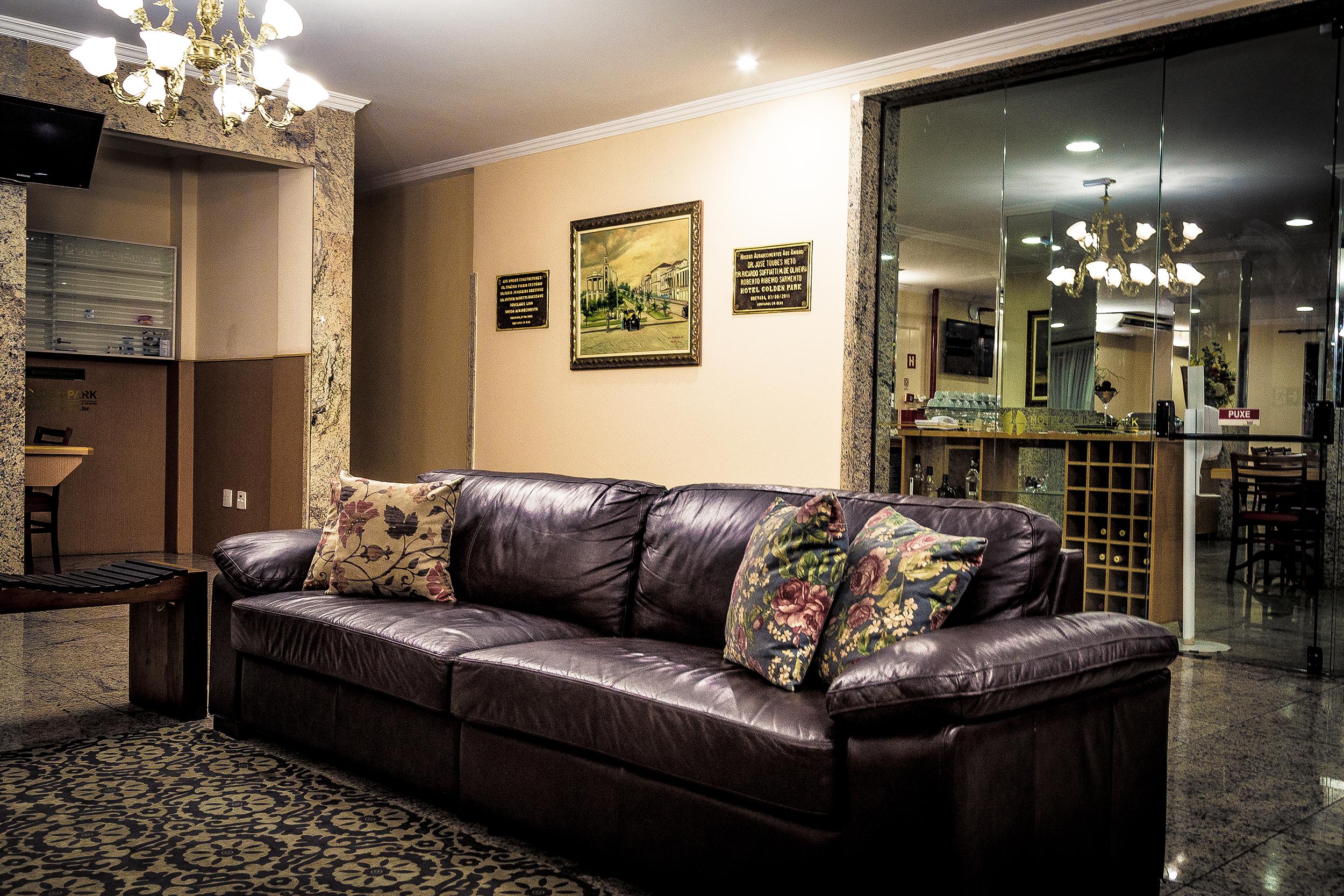 Hotel Golden Park Uberaba By Nacional Inn Extérieur photo