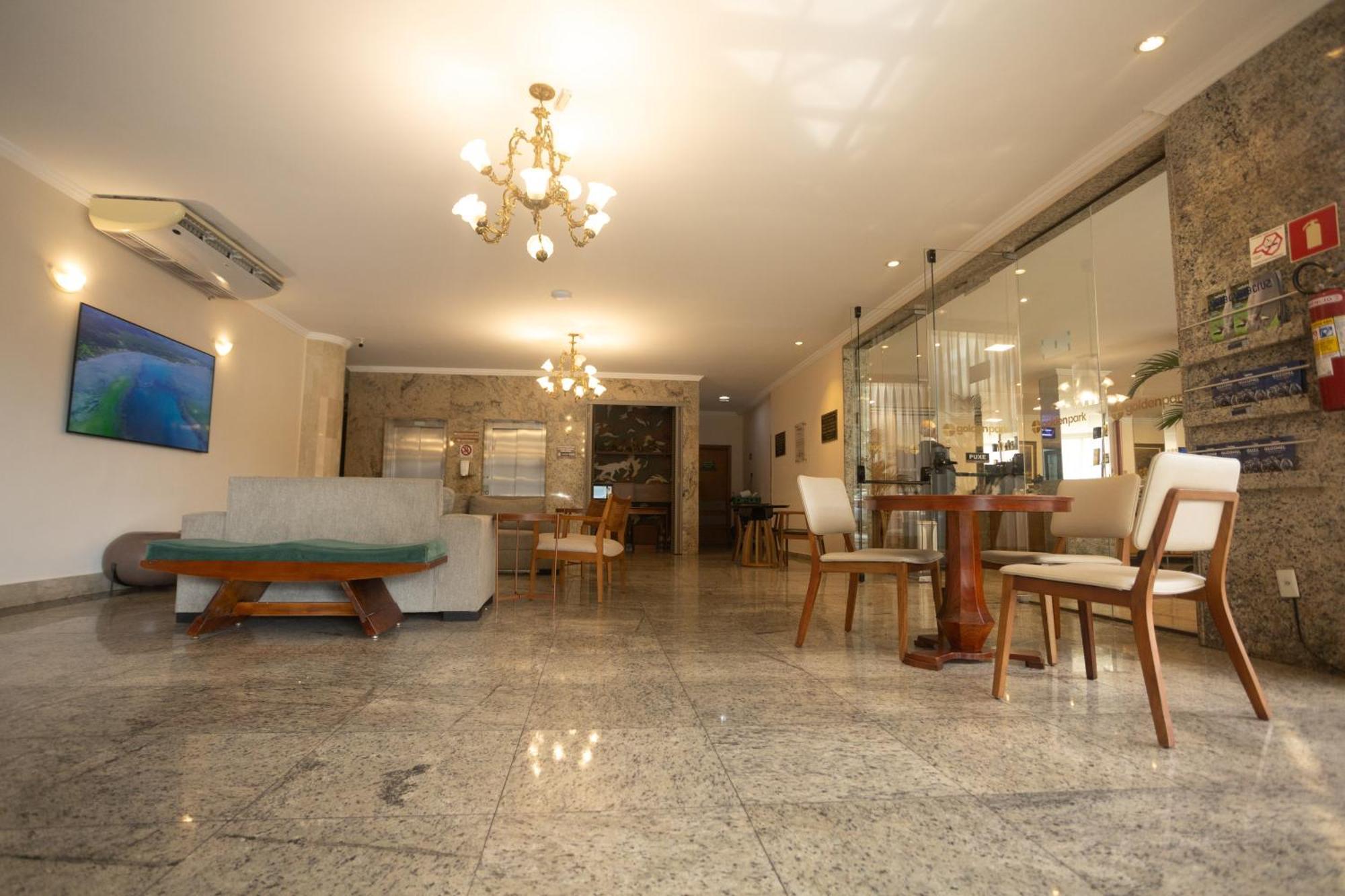 Hotel Golden Park Uberaba By Nacional Inn Extérieur photo